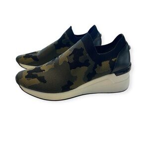 Steve Madden Mykala Camouflage Wedge Sneakers
